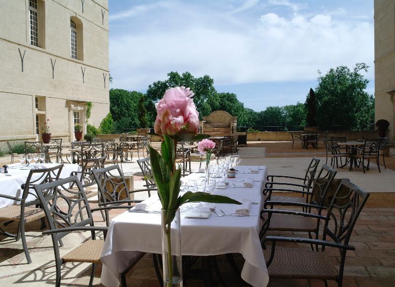 Hotel Chateau De Pondres Villevieille Exterior foto